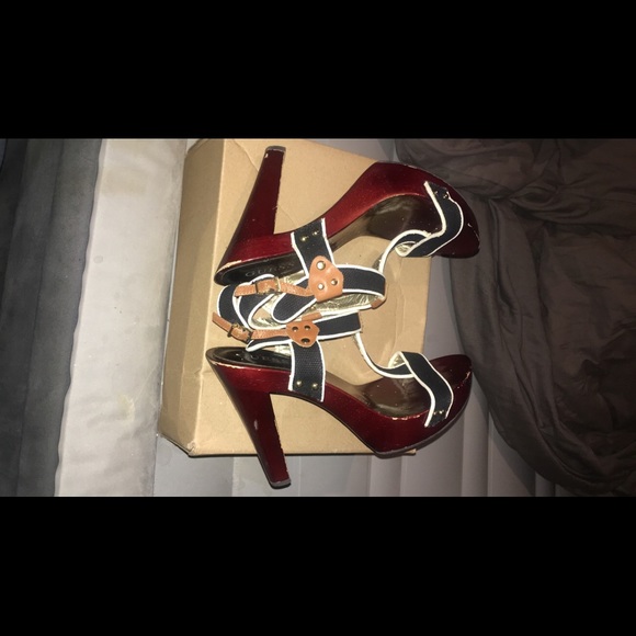 Guess nyle t-strap Sandals - Picture 7 of 8